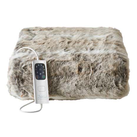 Description Dreamland&39;s best sellling throw offers the ultimate in luxury, perfect for relaxing on the sofa while being cocooned in warmth under the heated throw. . Dreamland heated throw dunelm